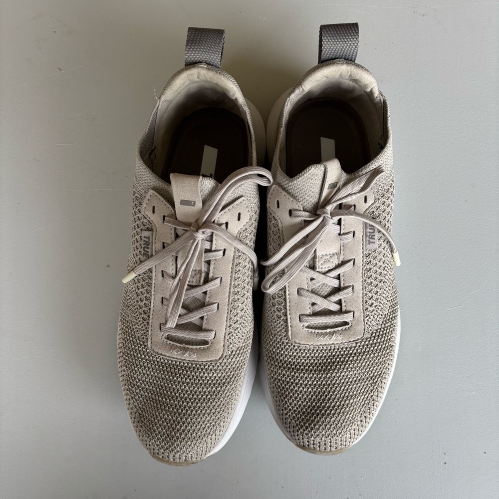 True Linkswear Men's Sneakers Size 10.5